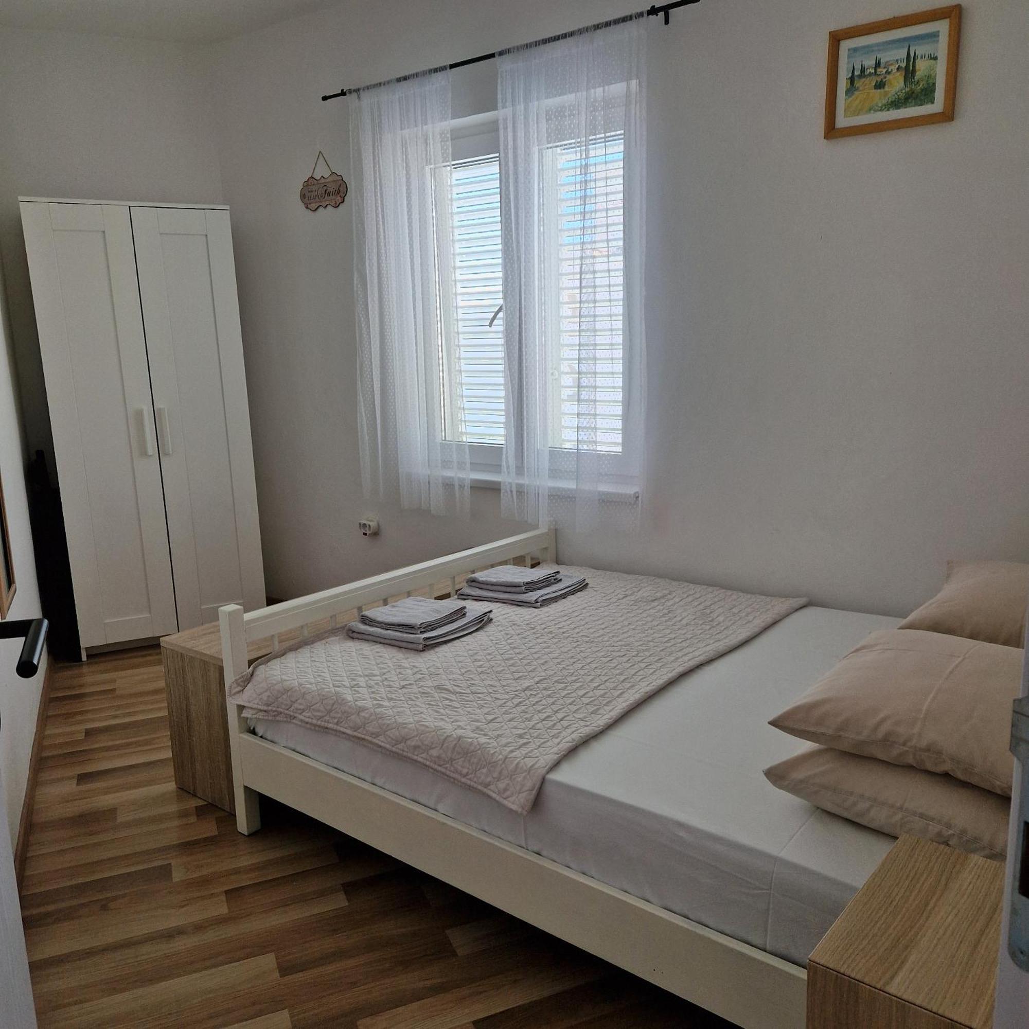 Apartman Iva Novaglia Esterno foto